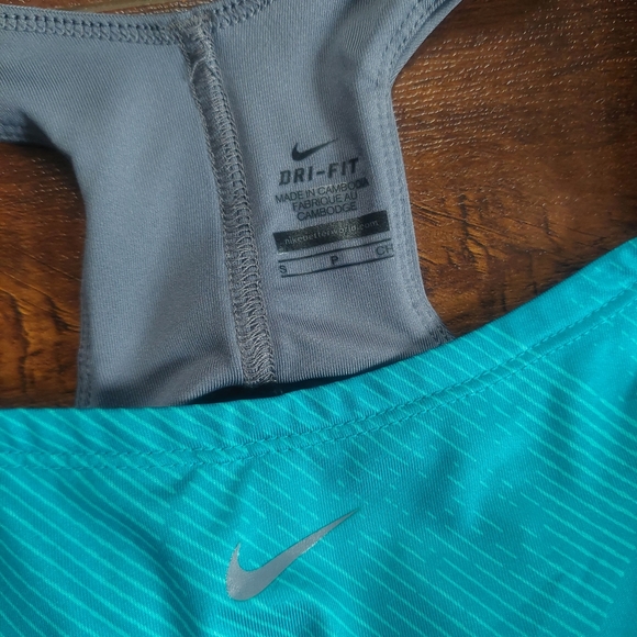 Nike Tennis Racerback Tank Top Turquoise Size Small - Picture 3 of 8